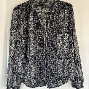 Lucky Brand Long Sleeve Blue Cream Blouse Top Button Up Peasant V-Neck Women's M